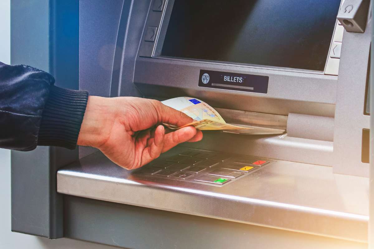 prelievo dal bancomat