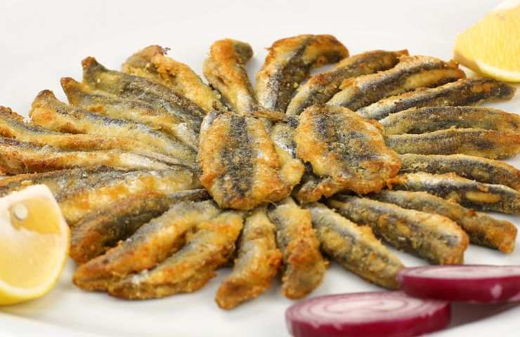 alici fritte con limone