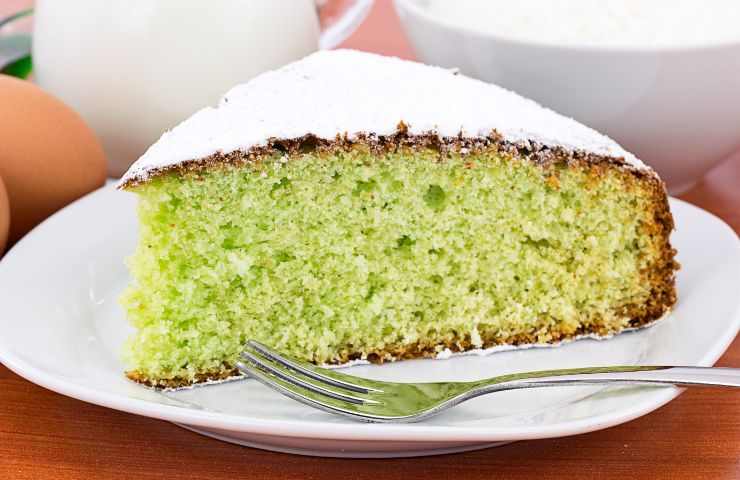 fetta di torta menta e cocco